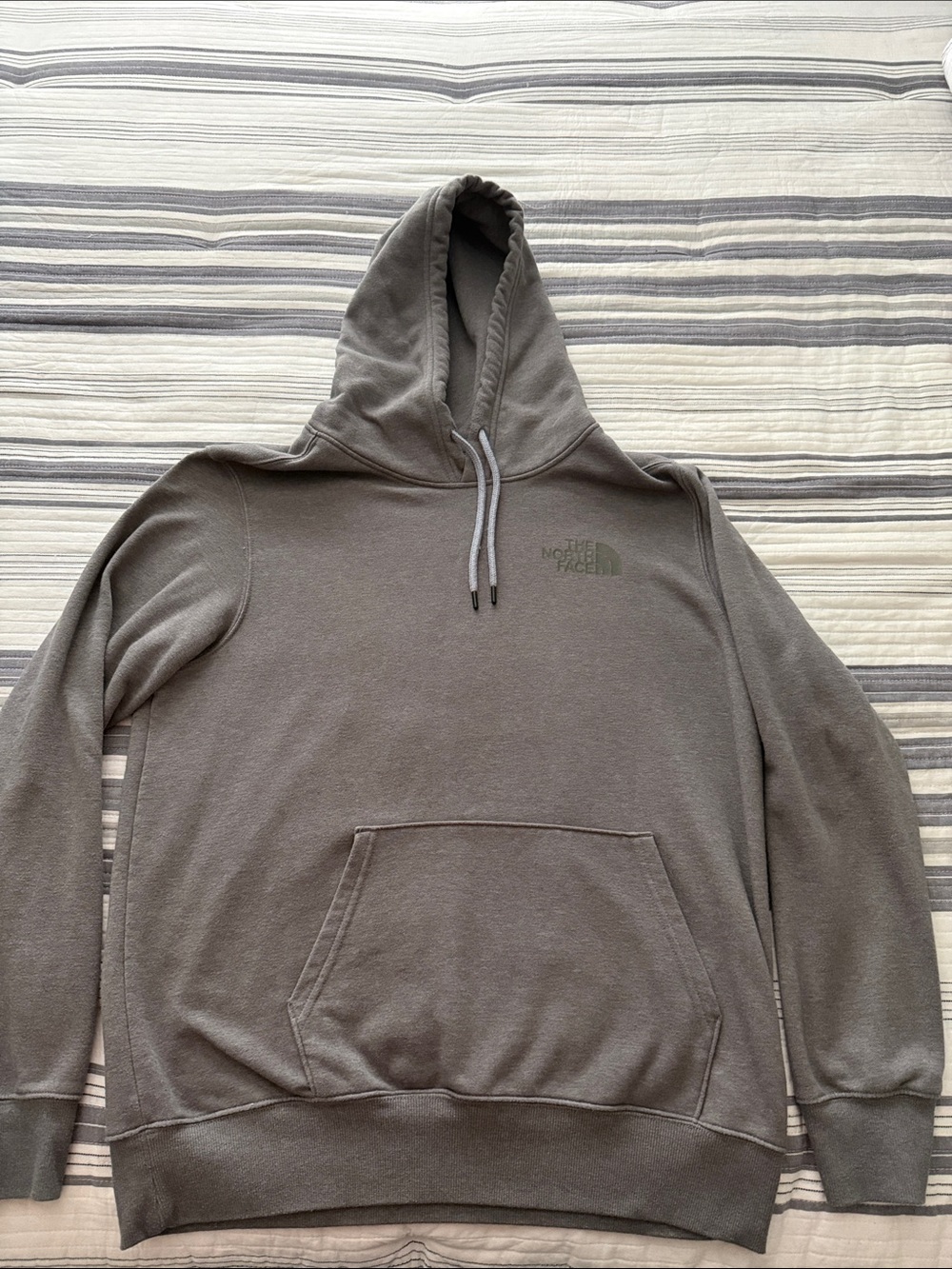 The North Face Men's Charcoal Gray Pullover Hoodie